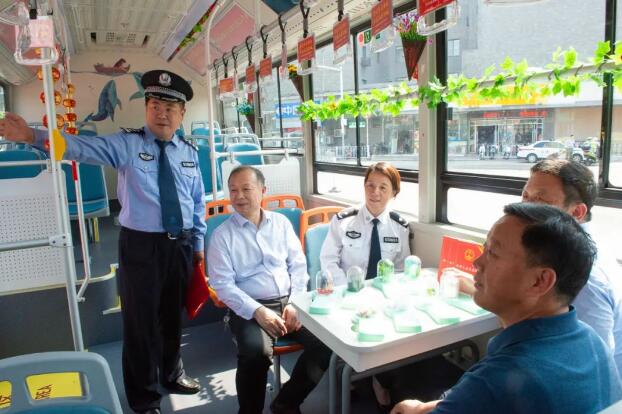 徐州：歡迎打卡禁毒公交專線